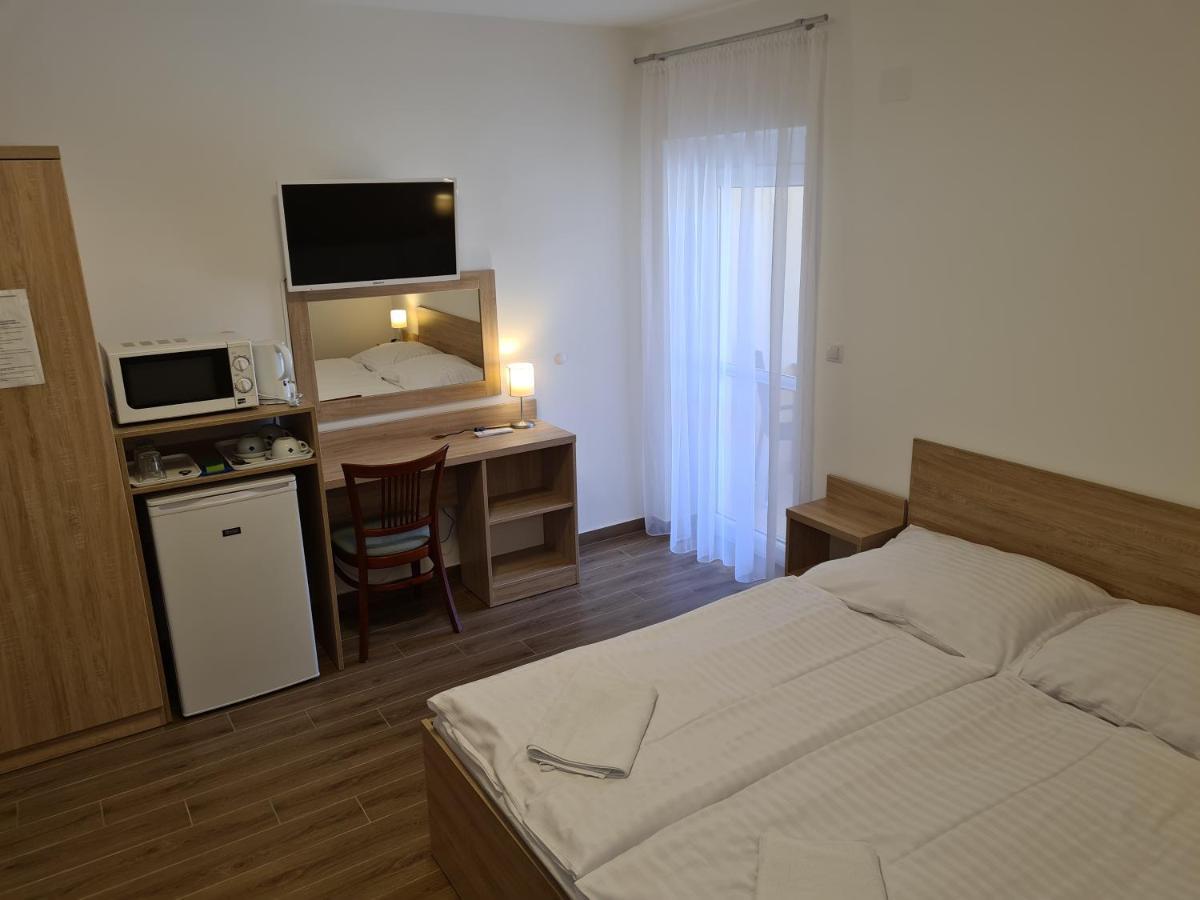 Táncsics Vendégház Siófok Exterior foto