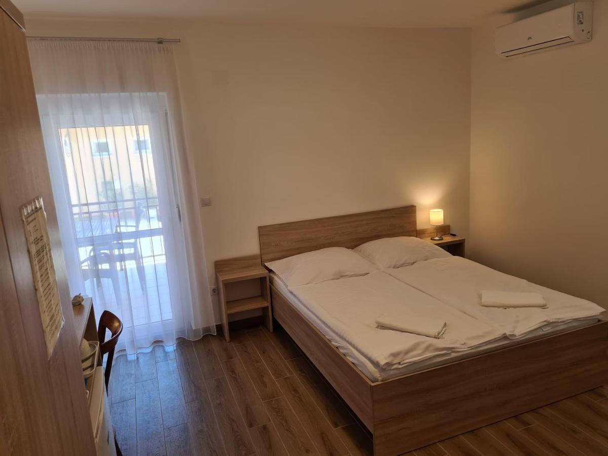 Táncsics Vendégház Siófok Exterior foto