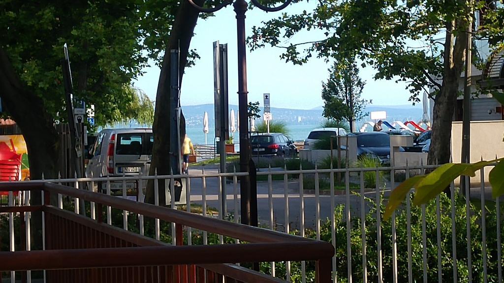 Táncsics Vendégház Siófok Exterior foto