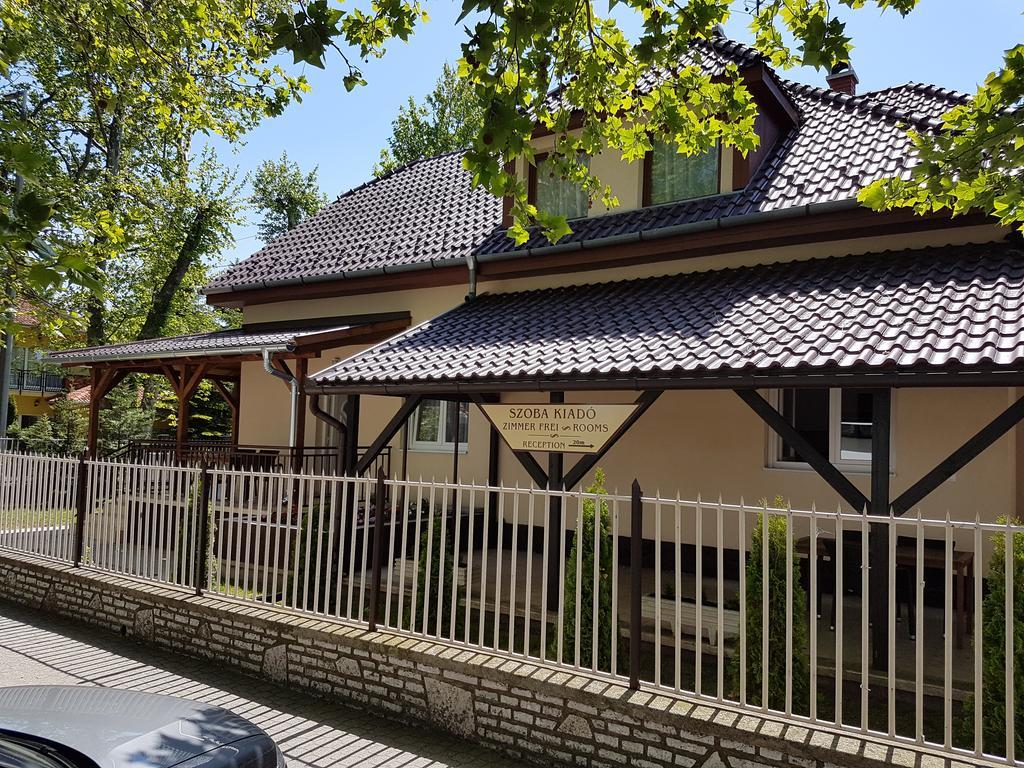 Táncsics Vendégház Siófok Exterior foto
