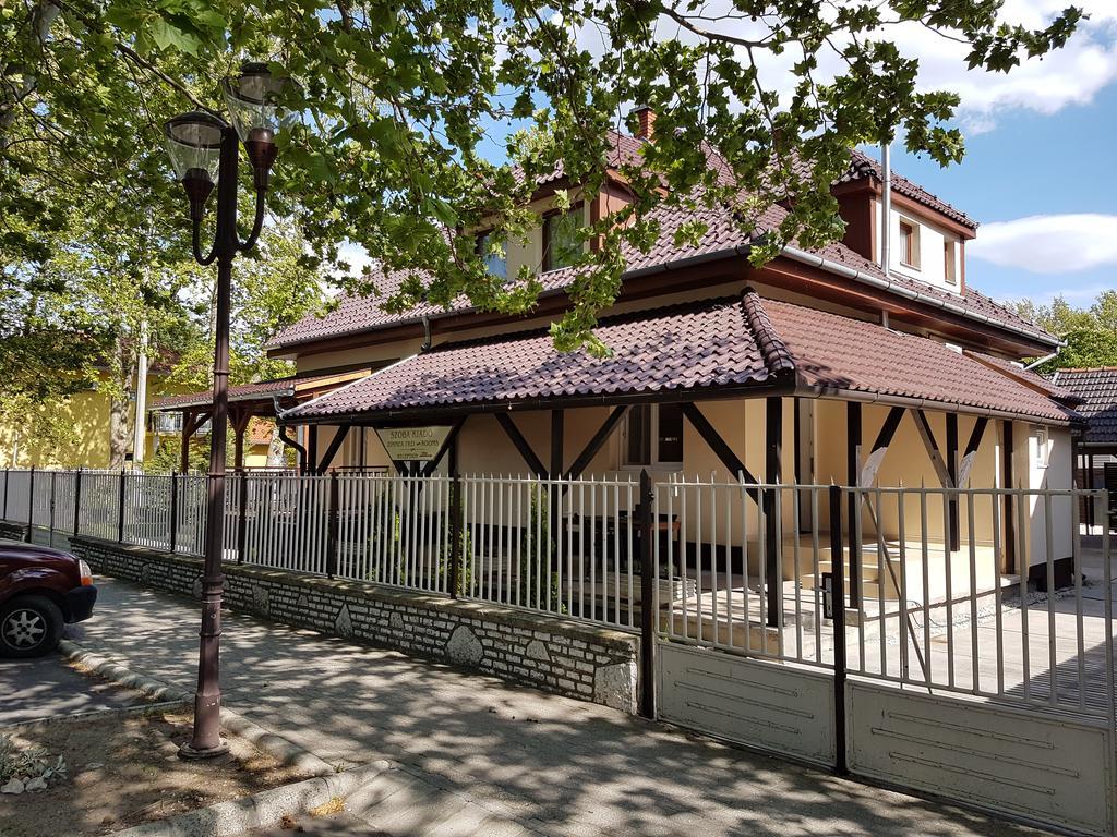 Táncsics Vendégház Siófok Exterior foto
